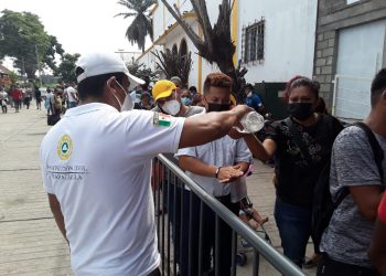 INTENSIFICAN MEDIDAS DE PREVENCIÓN POR COVID-19 ENTRE MIGRANTES EN TAPACHULA