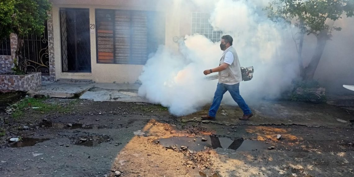 DESCACHARRIZACIÓN Y VACUNACIÓN ANTIRRÁBICA LLEGA A COMUNIDADES RURALES DE TAPACHULA