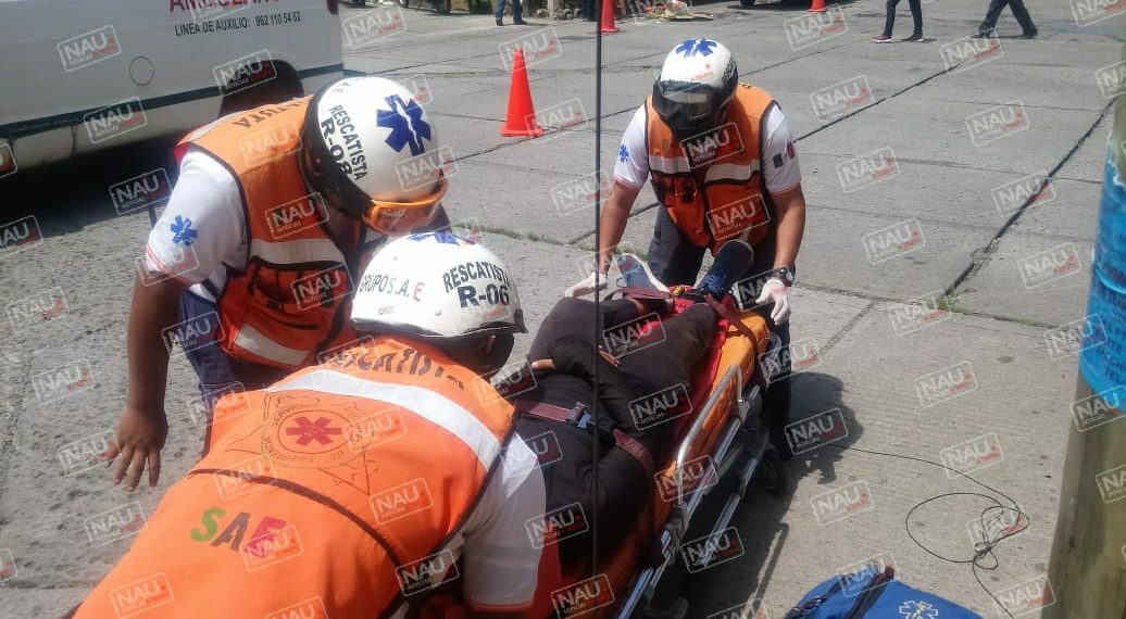 Repartidor de Farmacia del Ahorro fue atropellado.