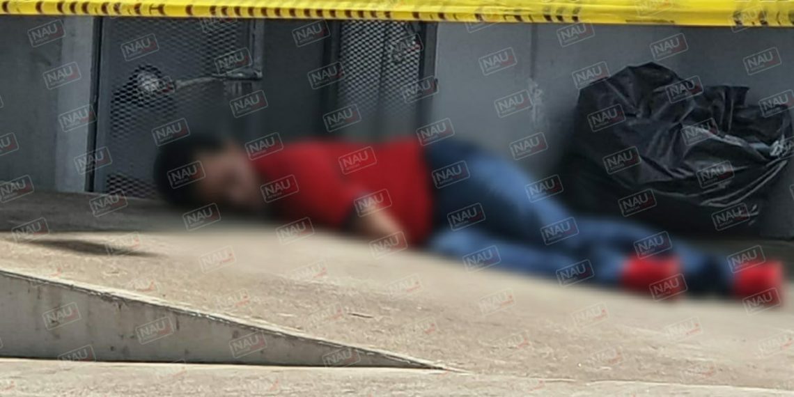 Asesinan a empleado de tienda abarrotes en un asalto.