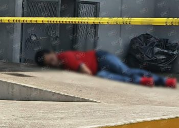 Asesinan a empleado de tienda abarrotes en un asalto.