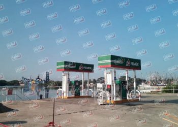 17 mil pesos se llevan dos delincuentes que asaltaron la gasolinera del Parque Industrial.