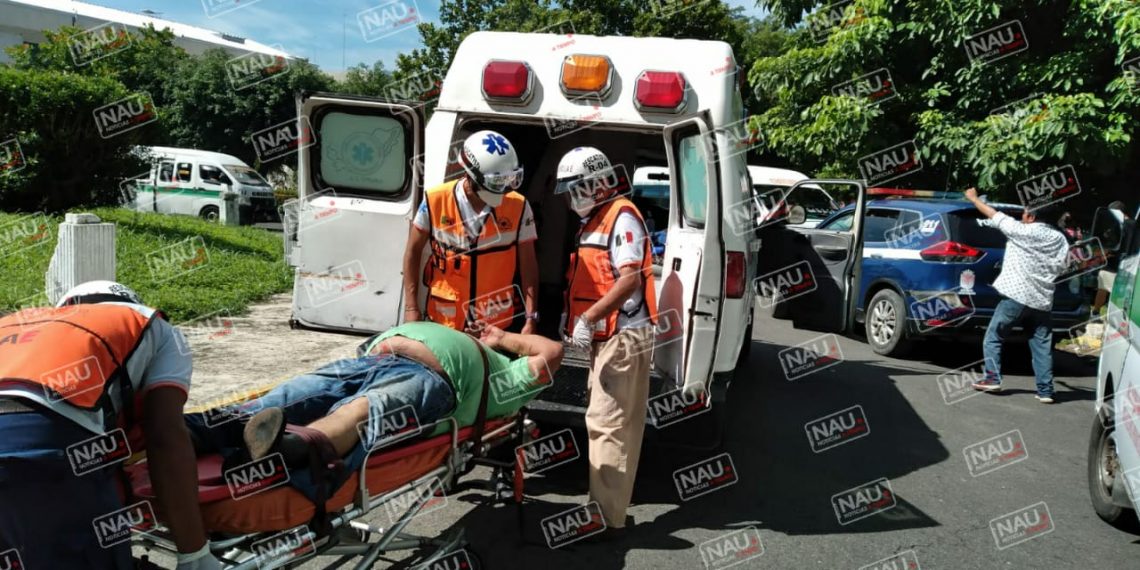 Cubano golpea a combista mexicano por pelear pasaje.