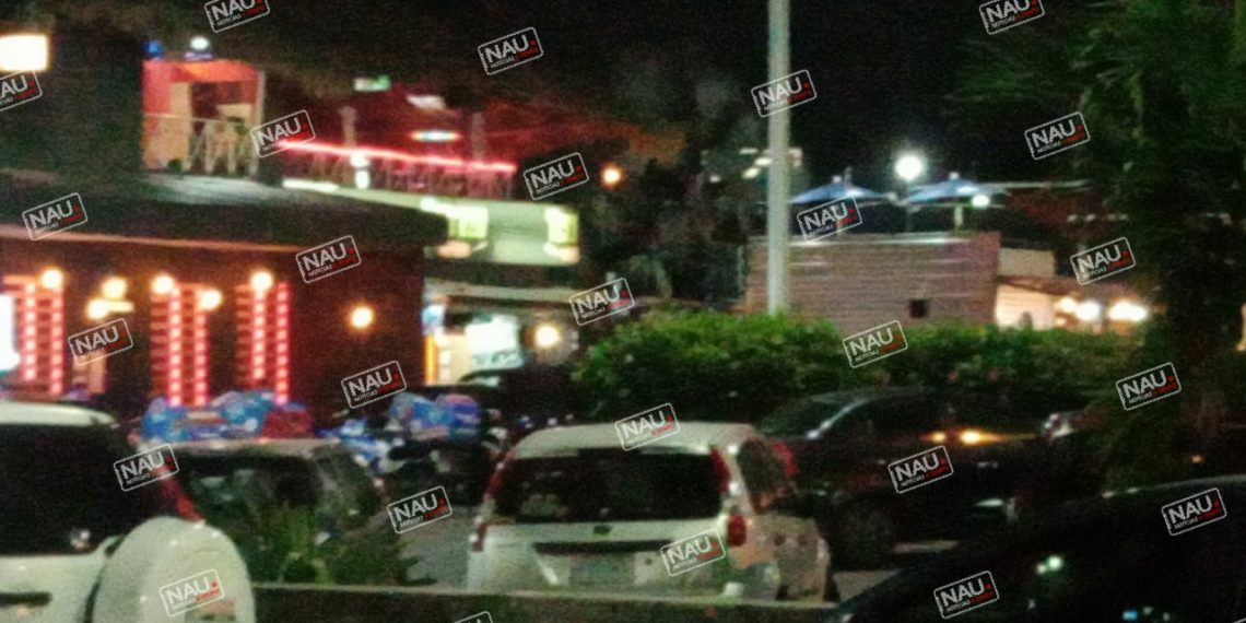 Tres lesionados deja riña en Plaza Kafeto.