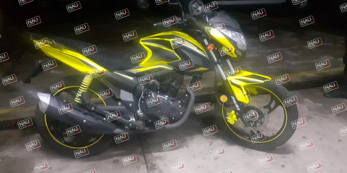 Abandonan motocicleta sobre el camino viejo a Mazatán.