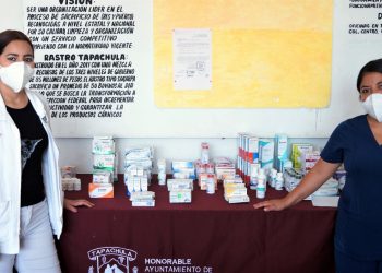 BRINDAN ATENCIÓN CON BRIGADA MÉDICA A OPERADORES DEL RASTRO MUNICIPAL