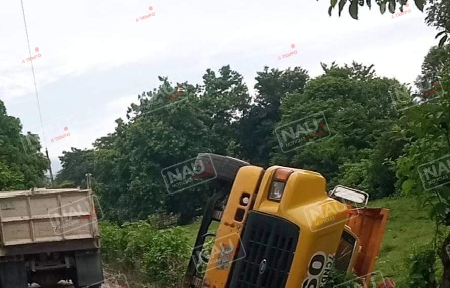 Vuelva camión en Mapastepec