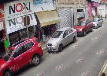 Dos sujetos robaron ropa en un negocio