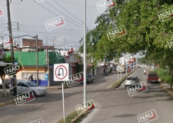 Asaltan combi de pasaje