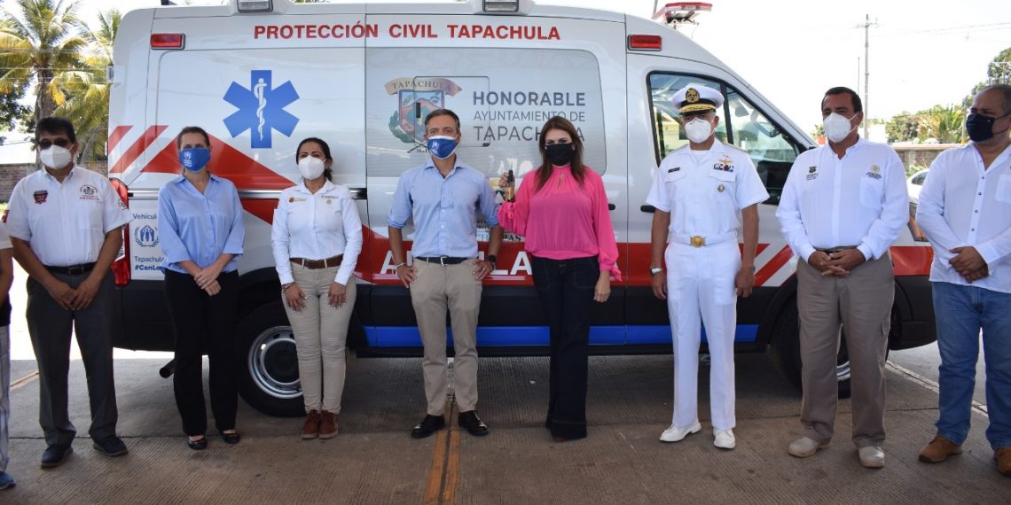 AYUNTAMIENTO DE TAPACHULA RECIBE AMBULANCIA DONADA POR ACNUR