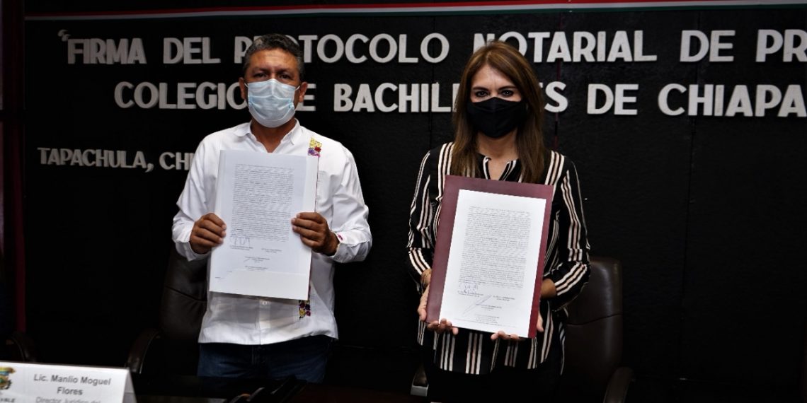 AYUNTAMIENTO DE TAPACHULA Y COBACH FIRMAN PROTOCOLO NOTARIAL DE DONACIÓN DE PREDIO