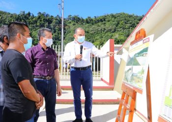 Rutilio Escandón inaugura la escuela “Vicente Guerrero” de Agua Blanca Serranía, Palenque