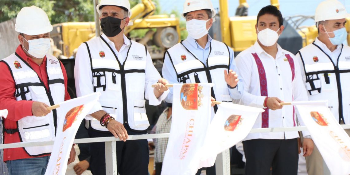 Rutilio Escandón da inicio a obra del paso a desnivel en el cruce del Libramiento Sur y Bulevar “Andrés Serra Rojas”