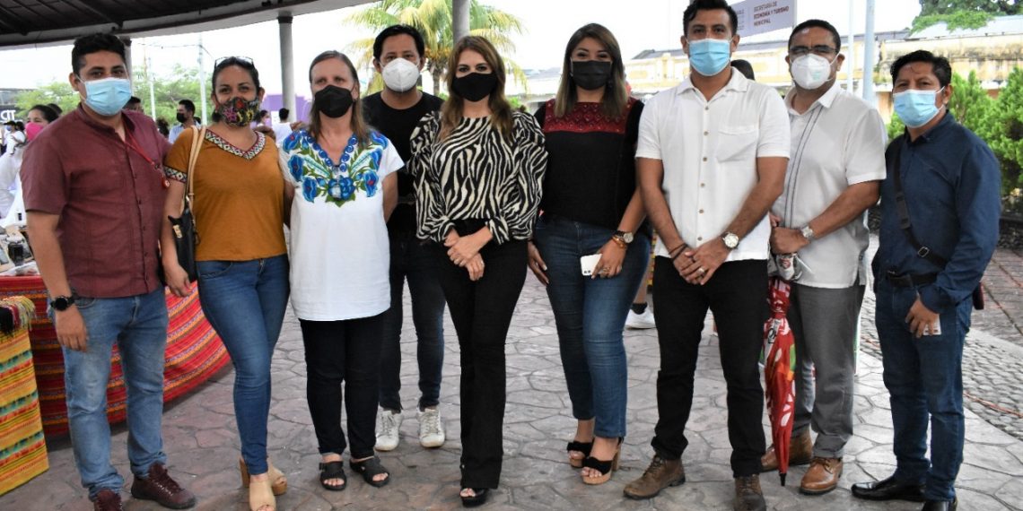 AYUNTAMIENTO DE TAPACHULA IMPULSA A ARTESANOS LOCALES