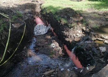 Alcalde pretende dejar inconclusa una obra de drenaje en el Barrio Álvaro Obregón