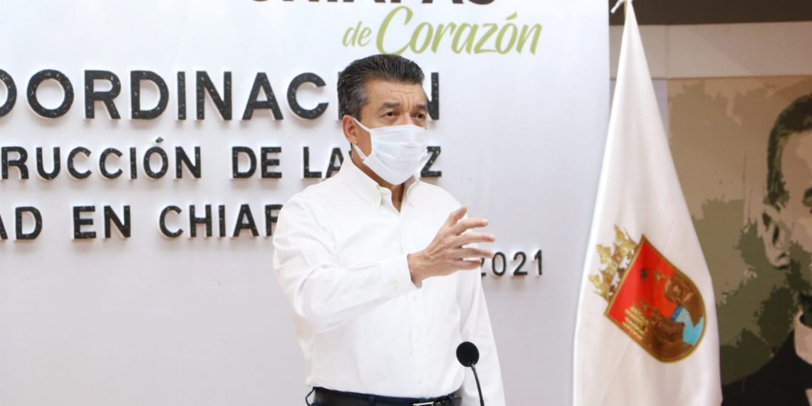 Vacunarse contra el COVID-19, la mejor manera de proteger la salud y vida: Rutilio Escandón