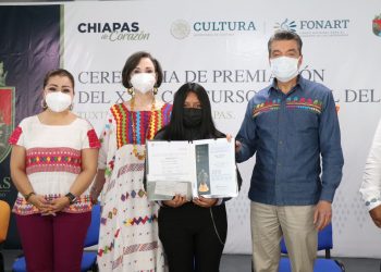 Rutilio Escandón encabeza premiación del Concurso Estatal del Ámbar 2021