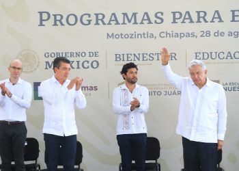 Acompaña Rutilio Escandón a AMLO en supervisión de avances de los programas sociales en Chiapas