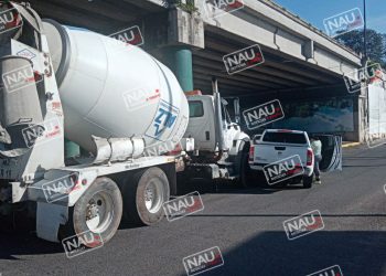 Un lesionado y daños materiales por más de 30 mil pesos deja accidente vehicular.