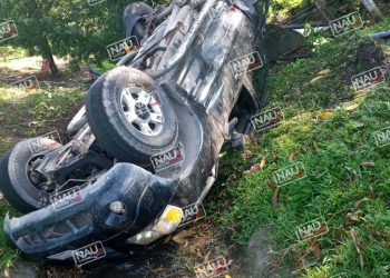 Vuelca carro en HUIXTLA.