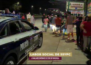 SERVICIO A LA COMUNIDAD || Policías de la SSyPC reparten alimento a familiares de pacientes en Tapachula.