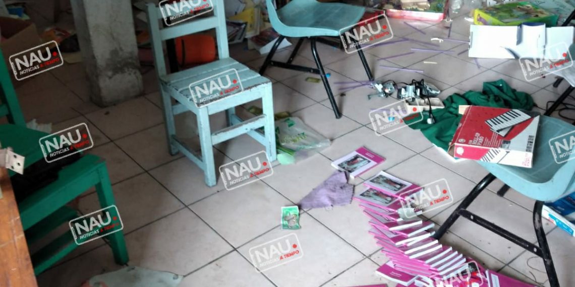 20 computadoras se robaron de escuela.