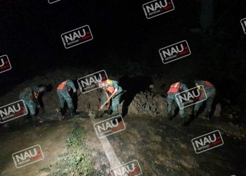 Rescatan con vida a una familia en la zona alta de Tapachula.