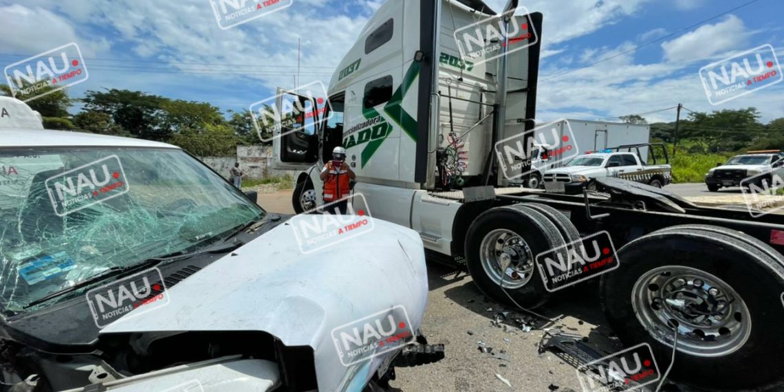 Encontronazo deja dos lesionados.