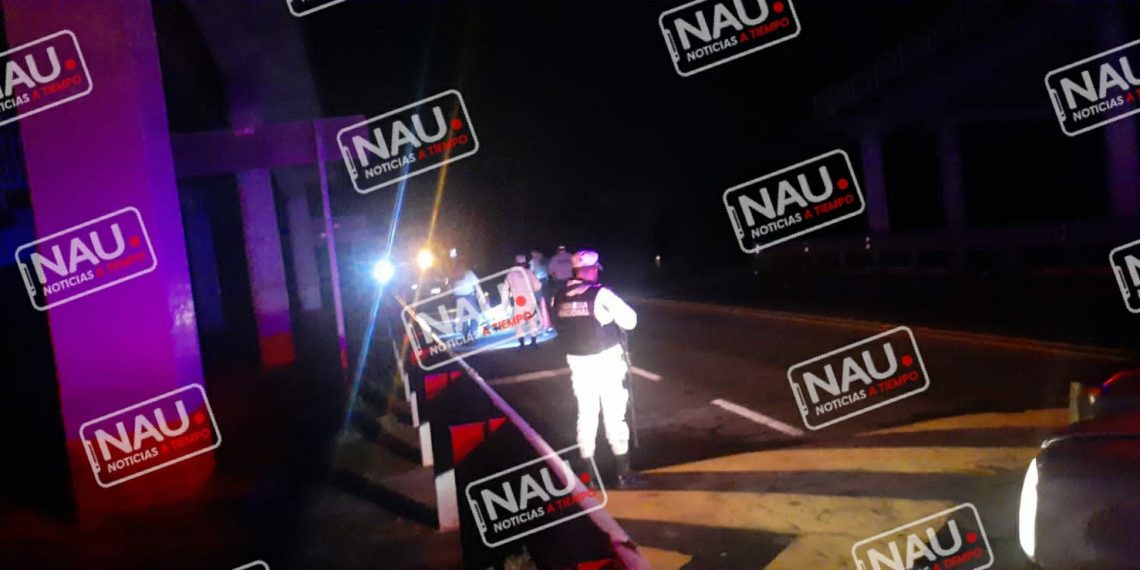 Motociclista derrapó en el libramiento de Metapa de Domínguez.