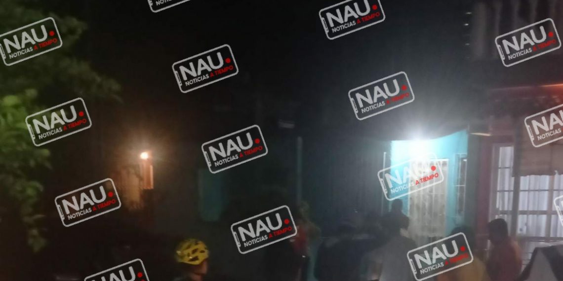 Golpean a sujeto que mostraba sus genitales a niños que jugaban en la calle.