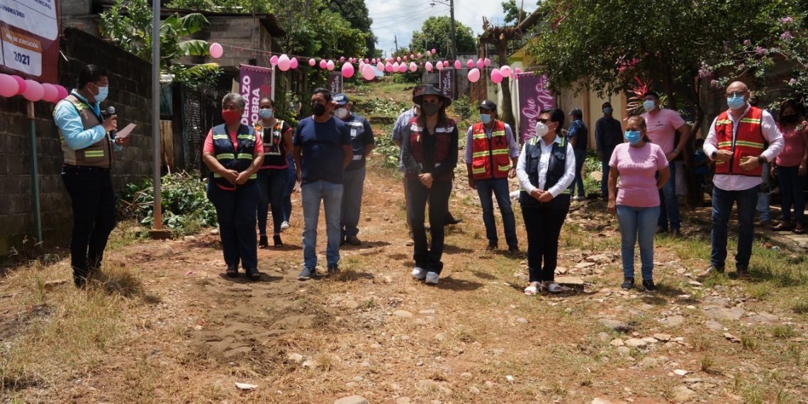 CON OBRAS DE PAVIMENTACIÓN LLEGA LA JUSTICIA SOCIAL A MÁS COLONIAS DE TAPACHULA