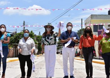 CON CALLES NUEVAS SE HACE JUSTICIA SOCIAL A LAS COLONIAS VILLA LAS FLORES Y LA PERLA SUR