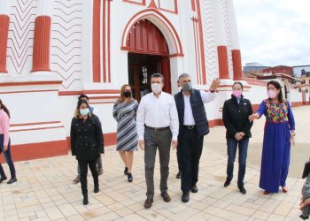 Inaugura Rutilio Escandón mejoramiento imagen urbana del Barrio de Mexicanos, en San Cristóbal de Las Casas