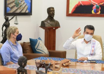 Externa Rutilio Escandón respaldo a la medallista olímpica chiapaneca Aremi Fuentes Zavala