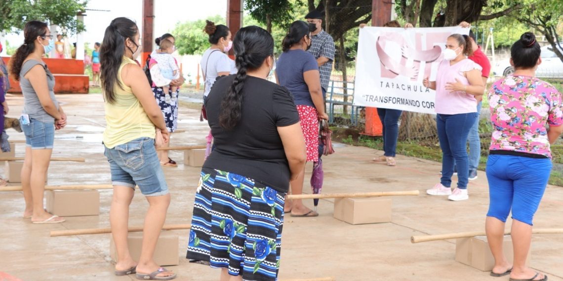 DIF TAPACHULA ENTREGA MATERIALES PARA HUERTOS FAMILIARES