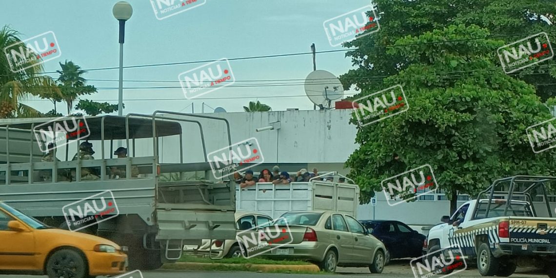 Abandonan a 15 migrantes en Huehuetán.