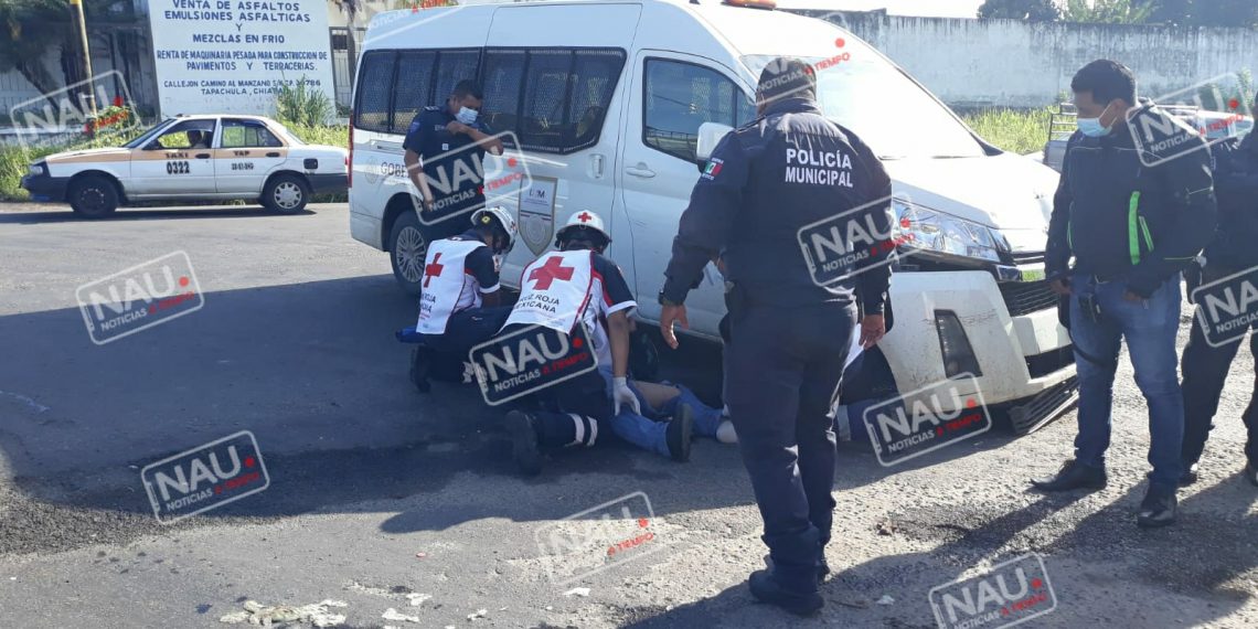 Joven motociclista es embestido por vehículo oficial de INM.