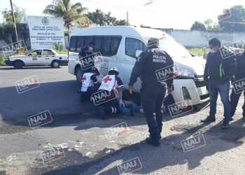 Joven motociclista es embestido por vehículo oficial de INM.