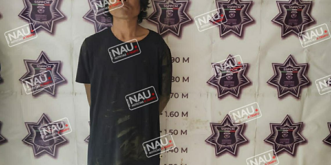 Desprendió una reja de alcantarilla para venderlo como fierro viejo.