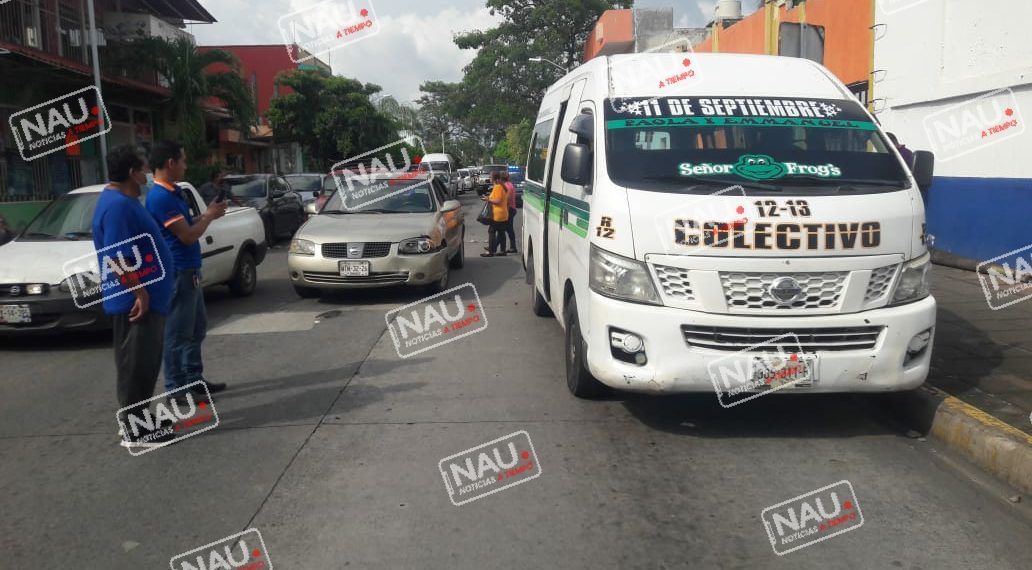 Chocó por alcance en el par vial.