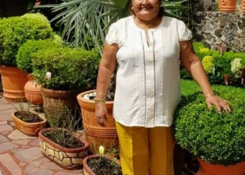 Detienen a expresidenta municipal de Suchiate.