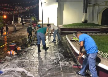 Ayuntamiento Continúa Limpieza Y Desinfección De Espacios Públicos En El Centro Histórico