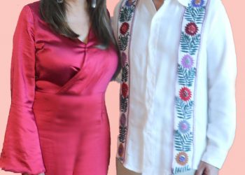 Diputado electo Yamil Melgar felicita a presidenta de Tapachula por informe de gobierno.