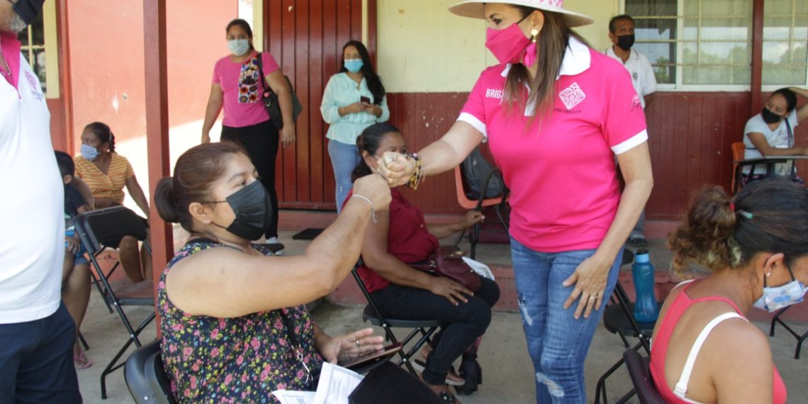 BRIGADA ROSA ATIENDE A FAMILIAS DE LA COLONIA “OCTAVIO PAZ”