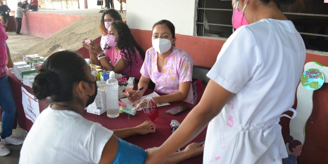 BRIGADA ROSA RECORRE COMUNIDADES RURALES DE TAPACHULA