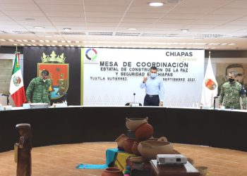 Rutilio Escandón pide a personas mayores motivar a la juventud a vacunarse contra el COVID-19