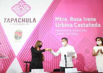 Rutilio Escandón asiste a toma de protesta de la alcaldesa de Tapachula, Rosa Irene Urbina Castañeda