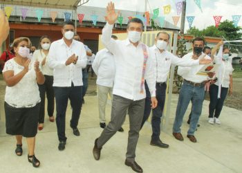 Con el Gobernador Rutilio Escandón Cadenas, Tuxtla Chico avanza hacia el mejoramiento educativo: Julio Gamboa
