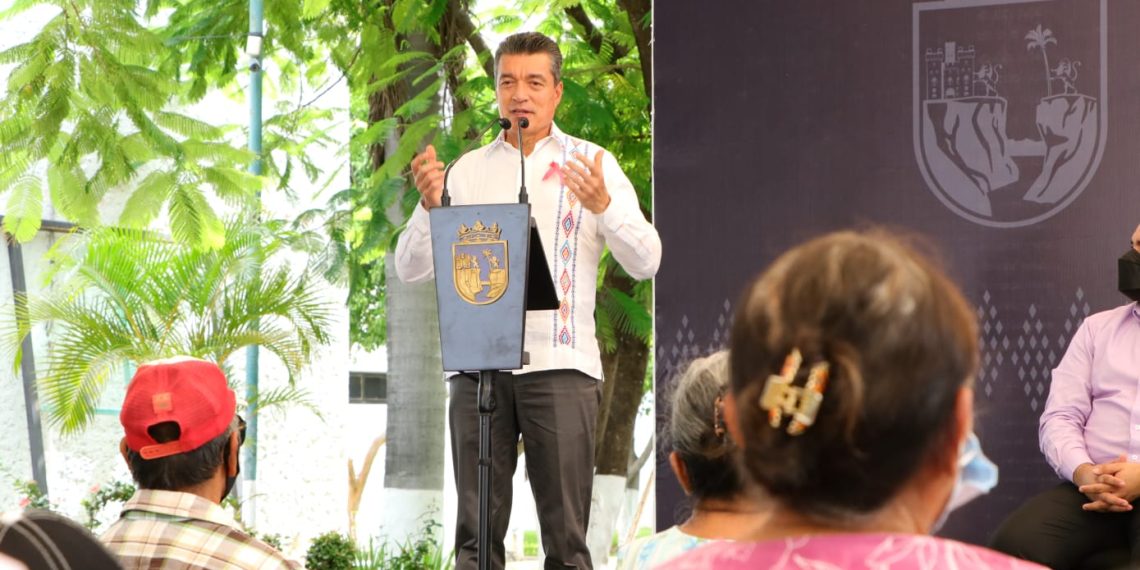 Junto a la Federación, beneficiamos a más de 400 personas con cirugías de cataratas: Rutilio Escandón