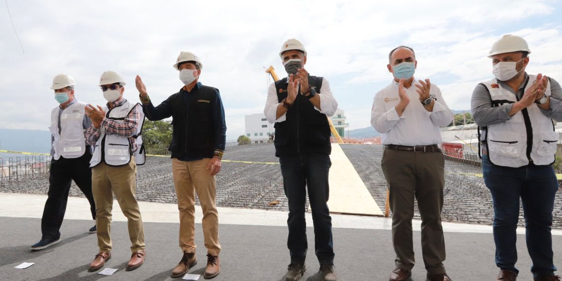 Rutilio Escandón constata avance del 75 % en paso a desnivel del Libramiento Sur y 11 Poniente de Tuxtla